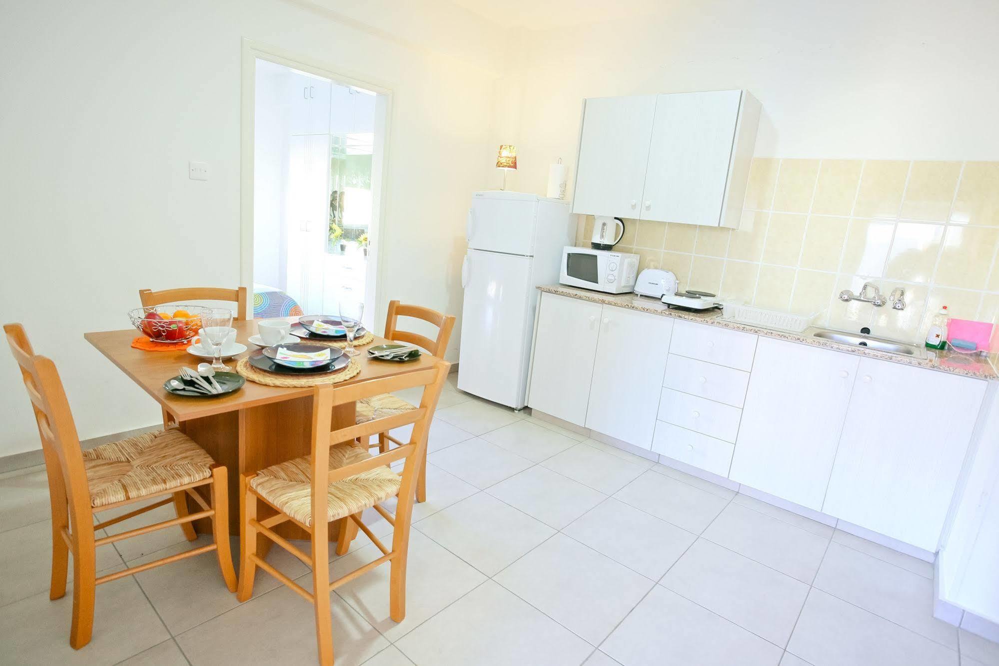 P. Ioannou Flats Apartment Larnaca Exterior photo