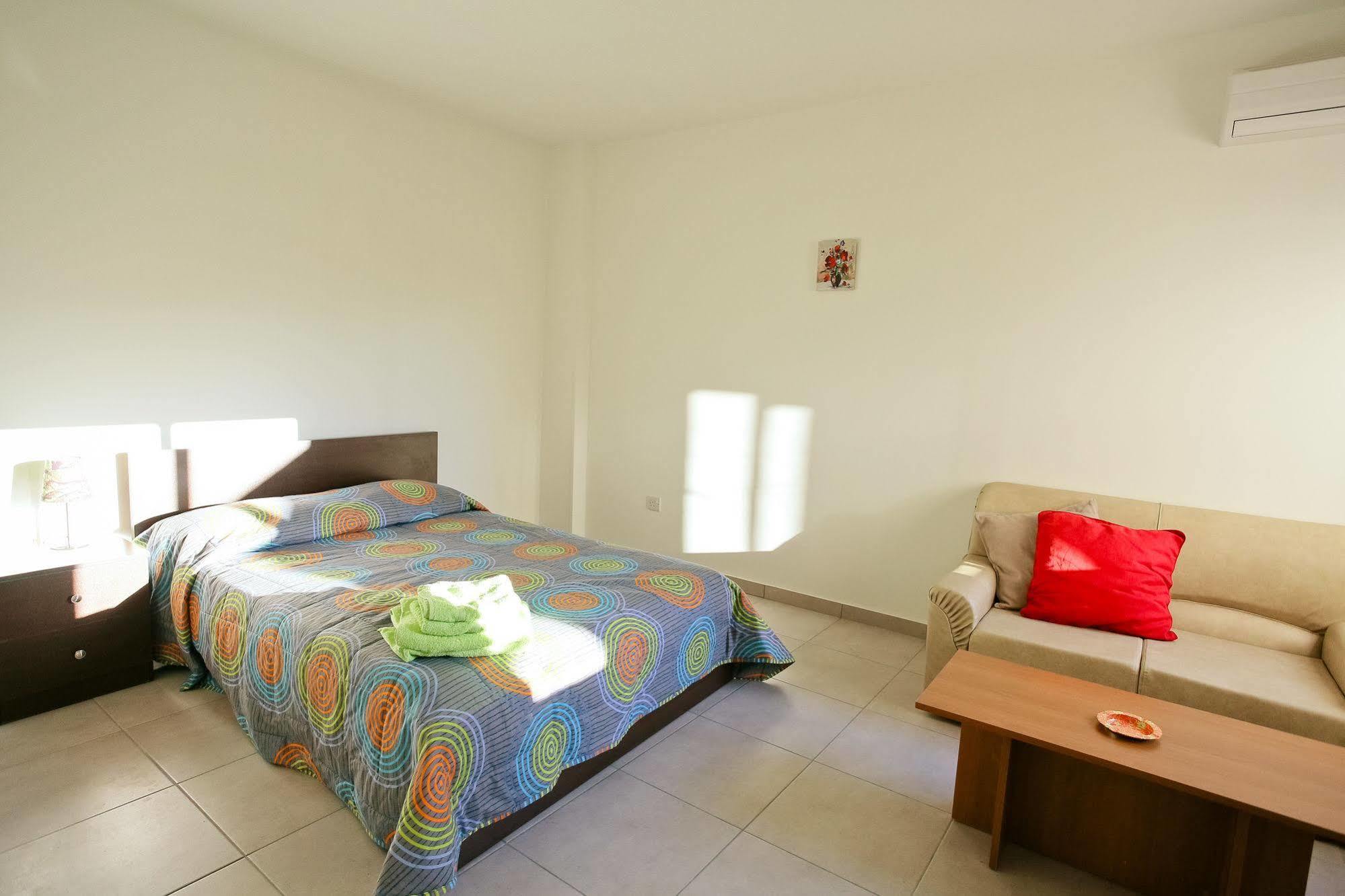 P. Ioannou Flats Apartment Larnaca Exterior photo